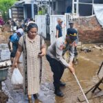 Banjir Rendam Permukiman di Karangpawitan, Polisi Sigap Cek TKP dan Lakukan Penanganan